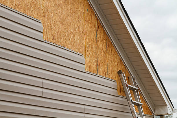 Professional Siding Inspection technician working in Butler, NJ